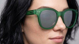 Izipizi Sun #N Green Imagine generată